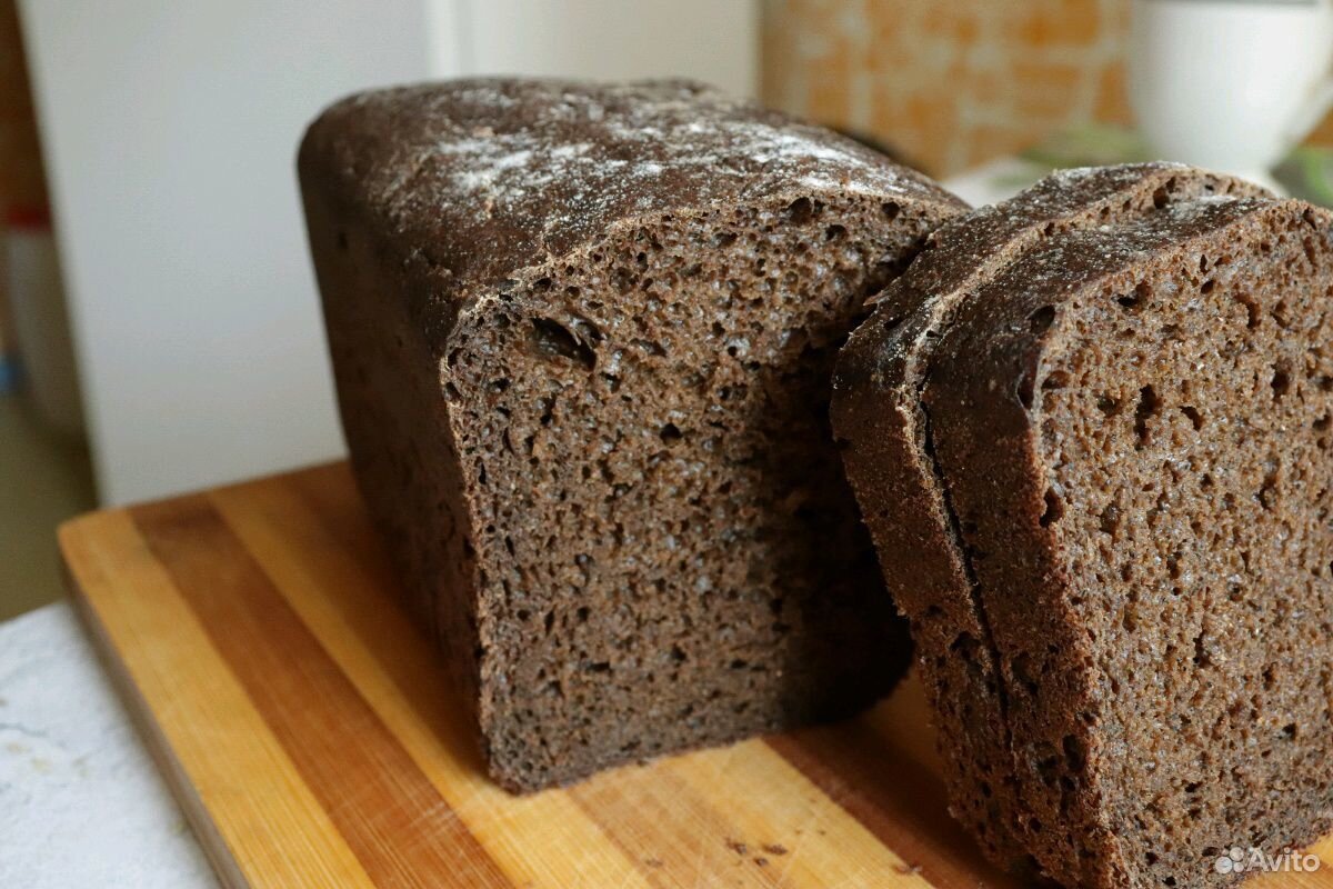 Бородинский хлеб на закваске рецепт. Цельнозерновой хлеб на закваске. Домашний хлеб на закваске. Пшеничный хлеб на закваске. Хлеб на закваске красный Яр.