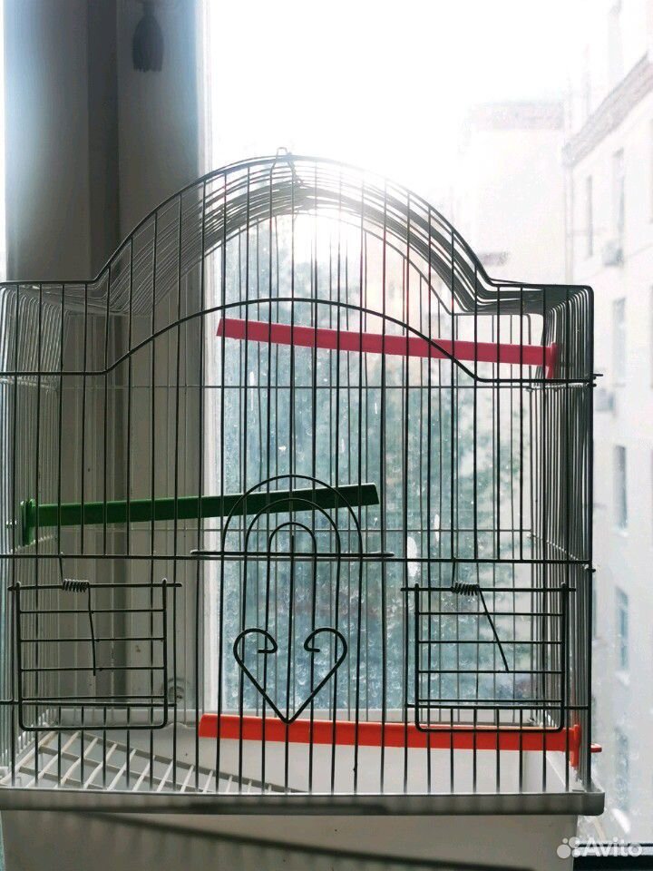 Клетка для птиц с цветными жердочками купить на Зозу.ру - фотография № 2