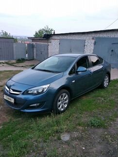 Opel Astra 1.6 МТ, 2014, седан