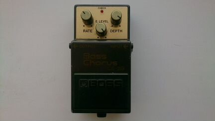 Гитарная педаль Chorus Boss CE-2B