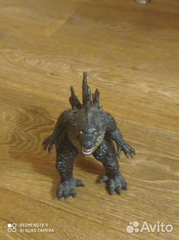 Игрушка с звуковым эффектом