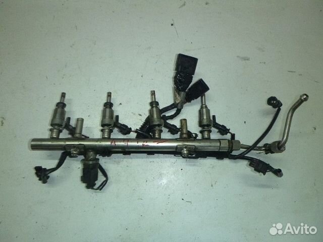Рейка топливная (рампа) audi A4 B8 2007