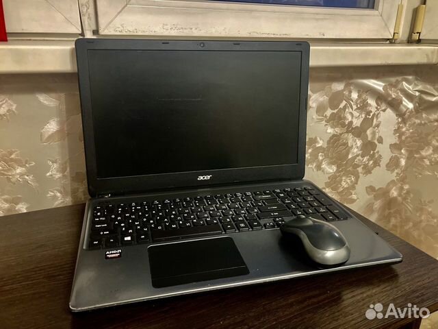Ноутбук Acer Aspire E1-572g