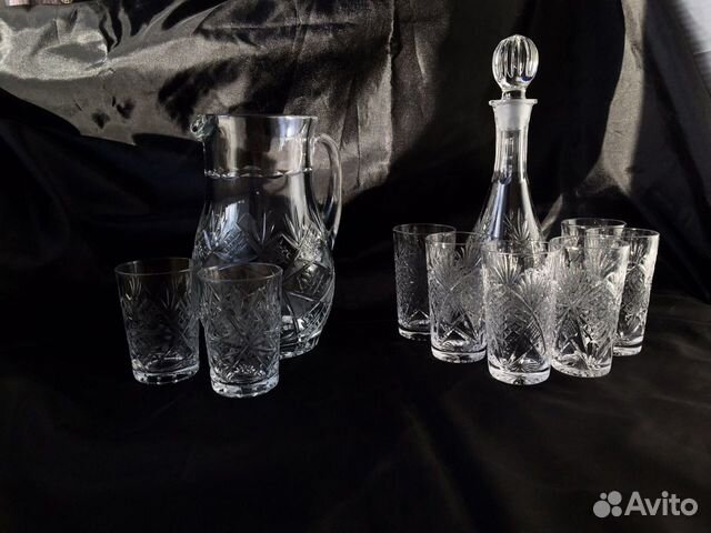 Хрустальный графин и кувшин со стаканами СССР