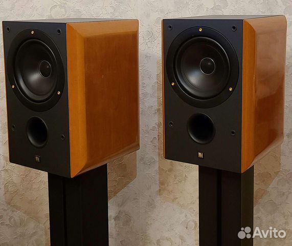Kef RDM2 Reference / Monitor / Bookshelf Speakers