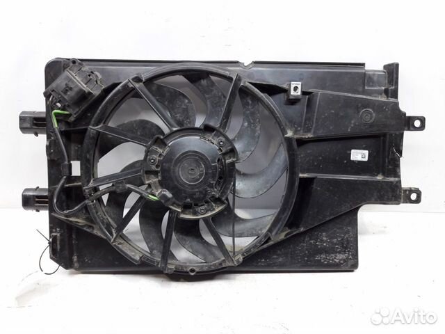 Диффузор радиатора Лада Гранта 2011