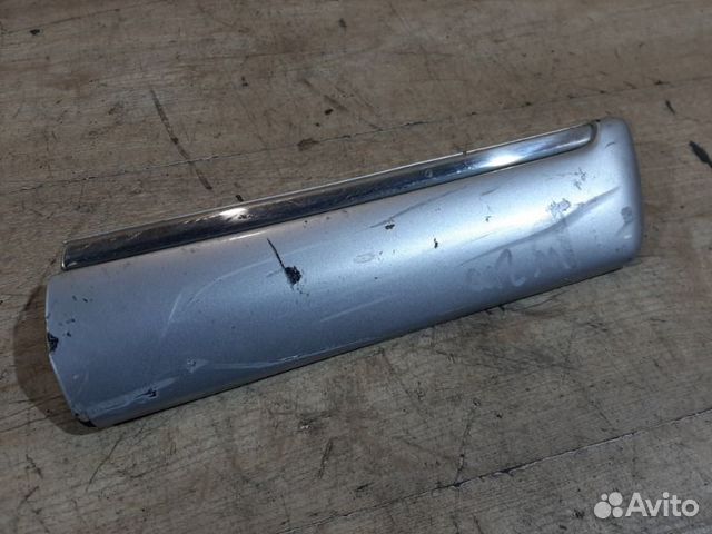 Молдинг на крыло передний правый Mercedes-Benz