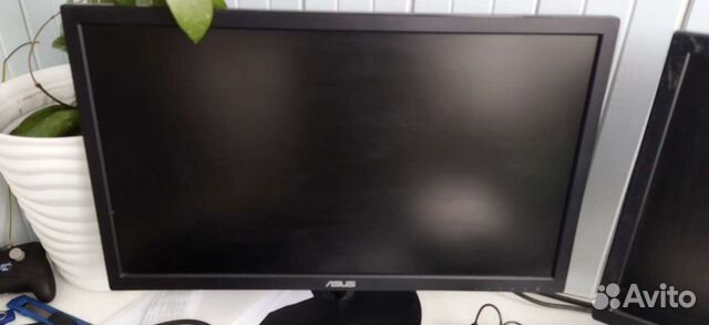 Монитор Asus 22