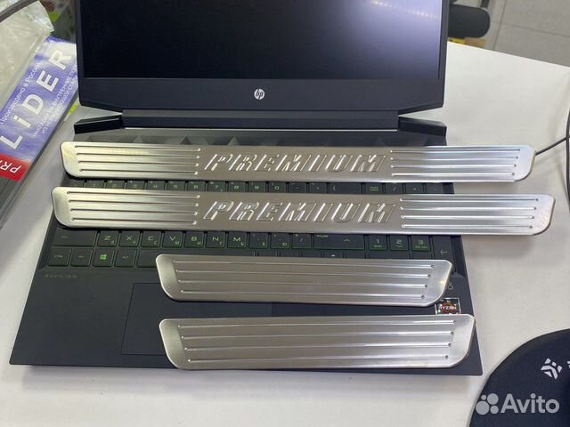 Накладки на пороги универсальные