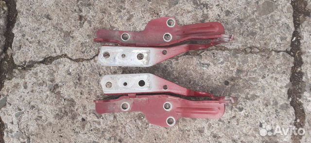 Петля капота Санг Енг Актион Спорт