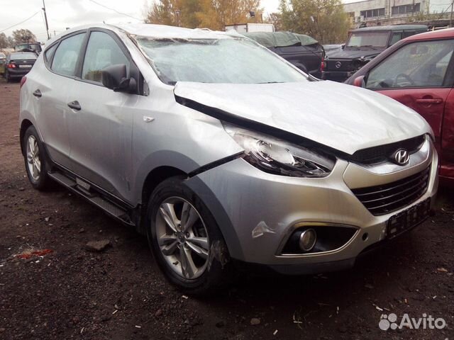 Дверь капот фара бампер Hyundai ix35 AT Дверь капот фара бампер Hyundai ix35 AT