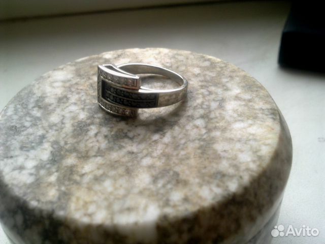 Кольцо из белого золота С чёрными брильянтами Кольцо из белого золота С чёрными брильянтами