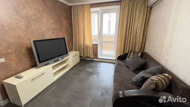 

1-к. квартира, 40 м², 12/19 эт.