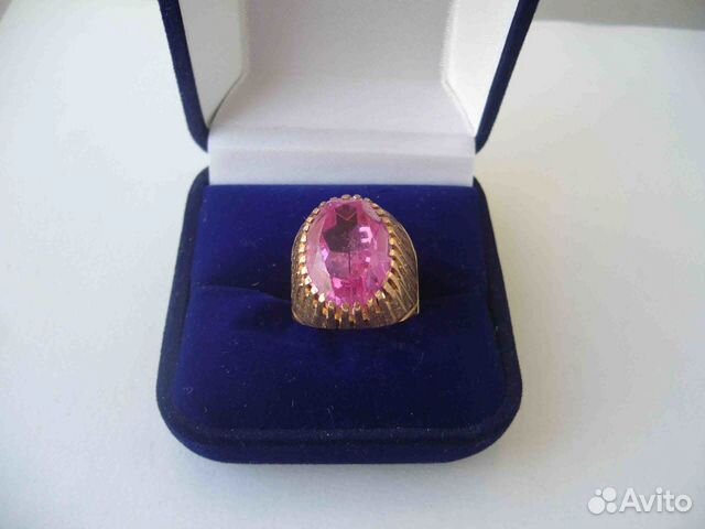 Золото, кольцо, перстень, с розовым камнем Золото, кольцо, перстень, с розовым камнем