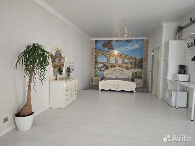 

Квартира-студия, 70 м², 3/5 эт.