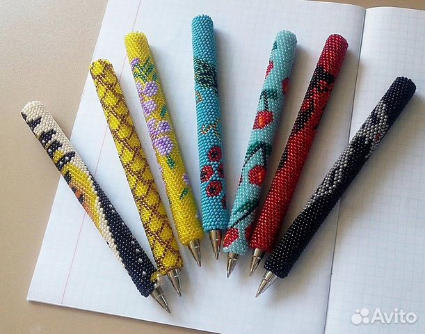 Сувенирные ручки из бисера