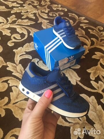 Кроссовки Adidas Кроссовки Adidas