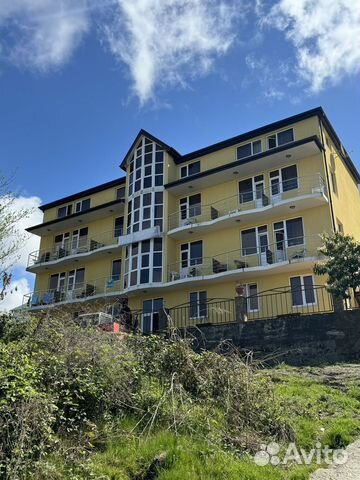 

Дом 750 м² на участке 10 сот.