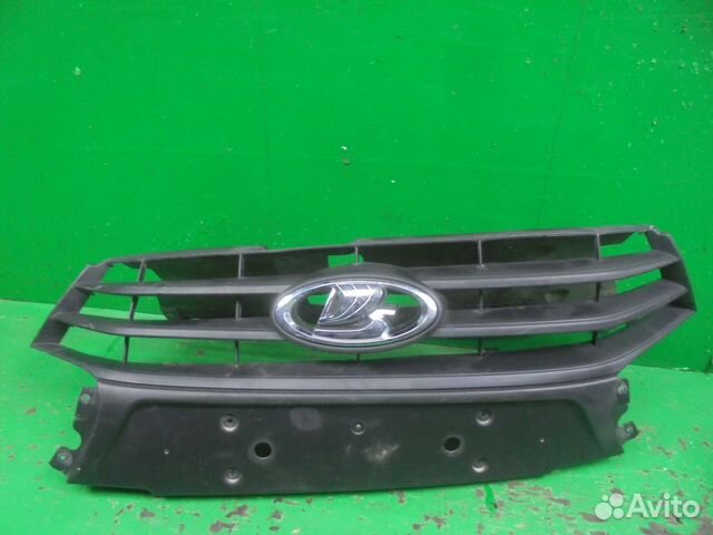 Решетка радиатора LADA Vesta 15 г Решетка радиатора LADA Vesta 15 г