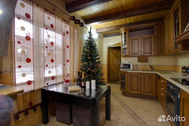 Коттедж 200 м² на участке 5 сот.