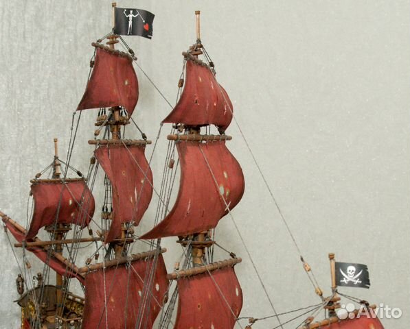 Модель пиратского корабля 