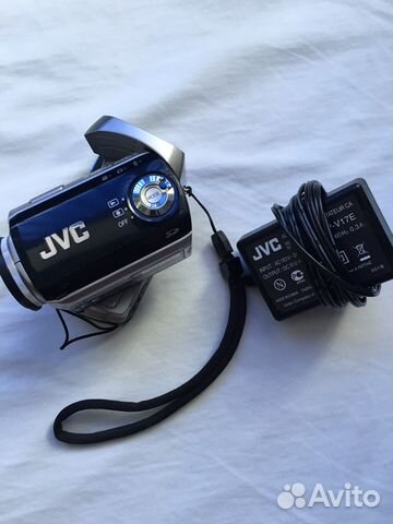 Видеокамера JVC GZ-MC200E