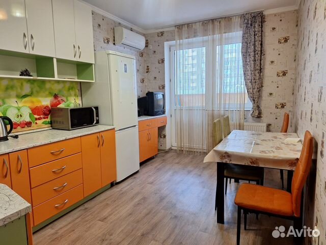 

1-к. квартира, 42 м², 3 кровати