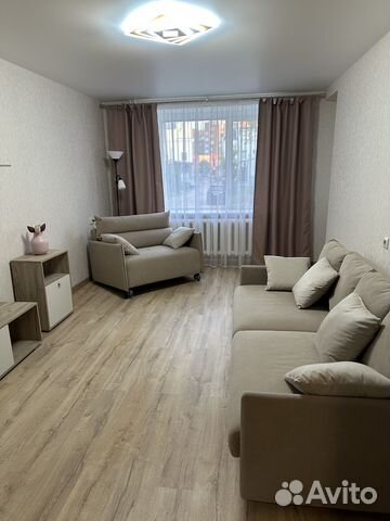 

1-к. квартира, 37 м², 1/5 эт.