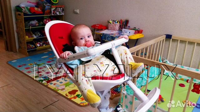 Детский стульчик для кормления lyalyalux (красный) Детский стульчик для кормления lyalyalux (красный)
