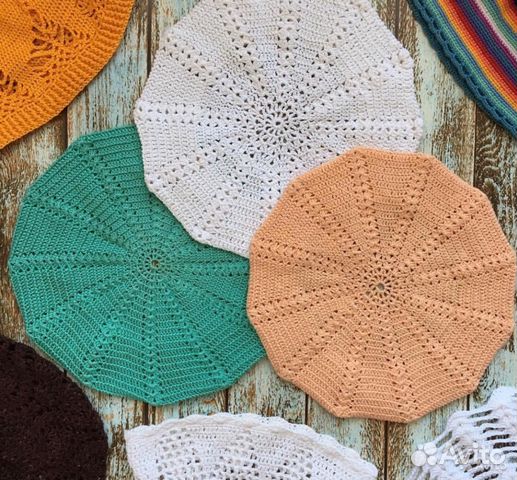 Берет, шапочка вязаные новые