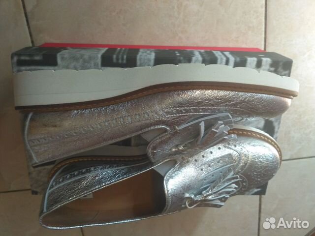 Новые серебристые лоферы Botticelli 39р оригинал