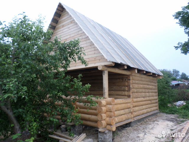 Сруб бани с рубленной террасой Сруб бани с рубленной террасой