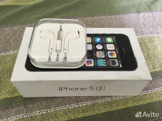 Коробка от iPhone 5S, новые наушники Apple Ear Pod