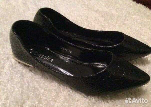 Балетки авито. Sailor moon shoes. Балетки prada с перепонкой. Цветные балетки прада. Авито балетки.