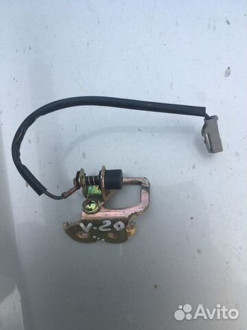 Toyota Camry 20 1997-2001 ухо замка багажника Toyota Camry 20 1997-2001 ухо замка багажника