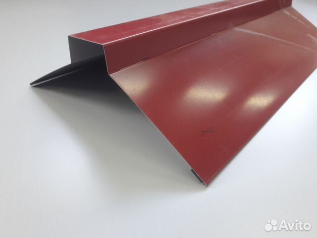 Конек кровельный (фигурный) 100*100 RAL 3011 Конек кровельный (фигурный) 100*100 RAL 3011