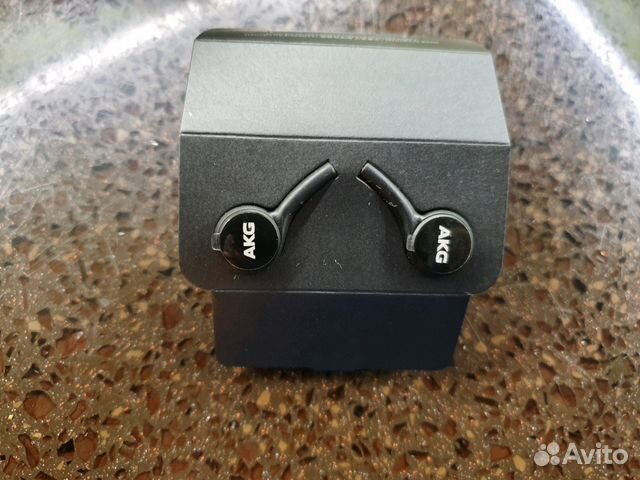 Наушники проводные akg Наушники проводные akg