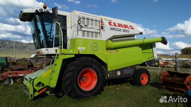 Зерноуборочный комбайн claas mega 350