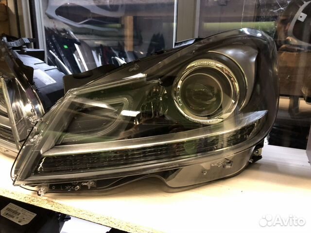 Фара левая Mercedes Benz W204 рест без блоков Фара левая Mercedes Benz W204 рест без блоков