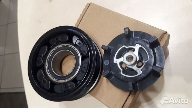Шкив компрессора кондиционера Audi 4F0260810G