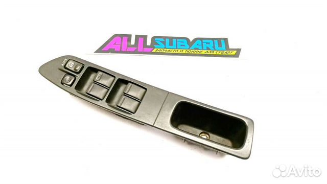 Блок управления стеклоподъемниками правый Subaru Блок управления стеклоподъемниками правый Subaru
