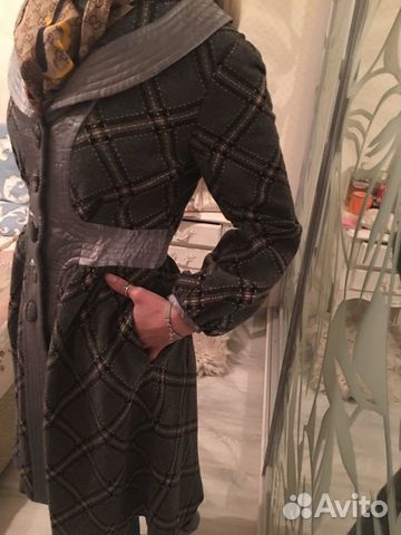 Пальто Дизайнерская работа, Италия Пальто Дизайнерская работа, Италия