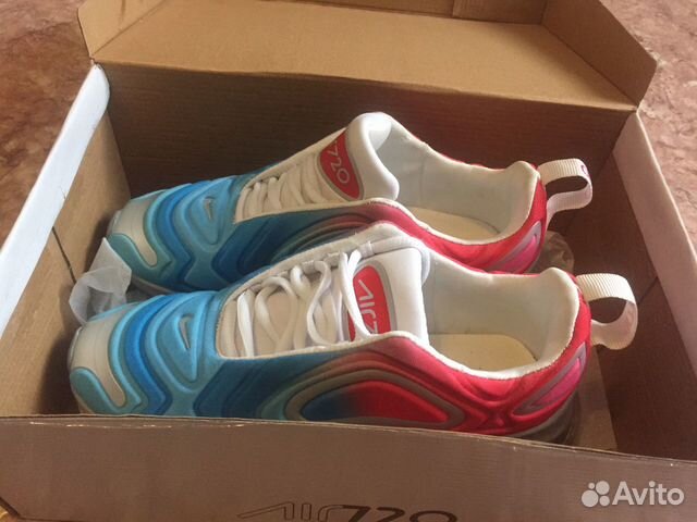 Новые кроссовки Nike Air720 Новые кроссовки Nike Air720