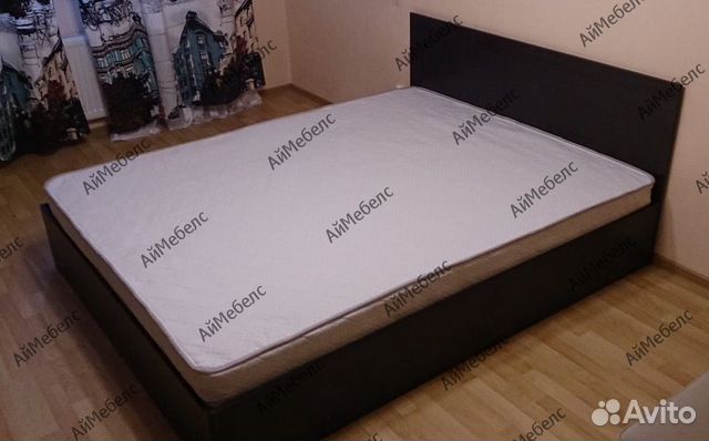 Кровать с матрасом