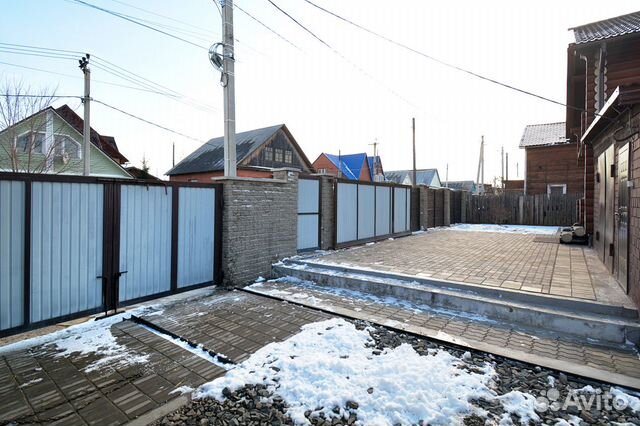 Коттедж 200 м² на участке 10 сот. Коттедж 200 м² на участке 10 сот.