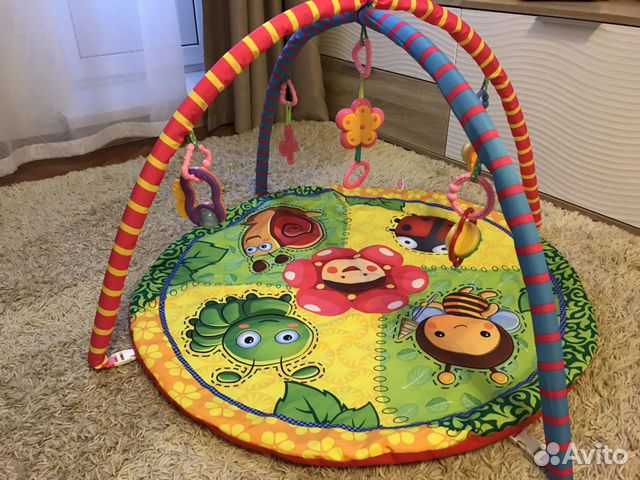 Развивающий коврик с игрушками Развивающий коврик с игрушками
