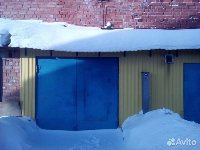 Гараж, > 30 м²