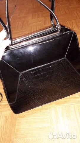 Сумка саквояж,жёсткий корпус,новая.Лак