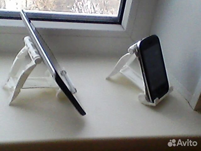 Универсальная подставка для планшетов и телефонов