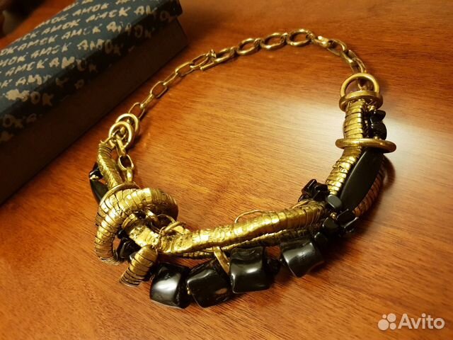 Колье, Франция